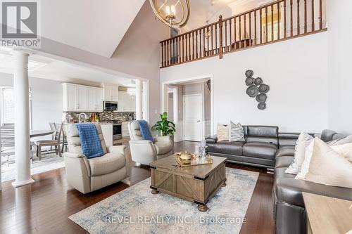 49 Victoria Street E, Innisfil, ON 