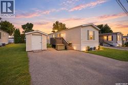 J5 1295 9th AVENUE NE Moose Jaw, SK S6J 1C5