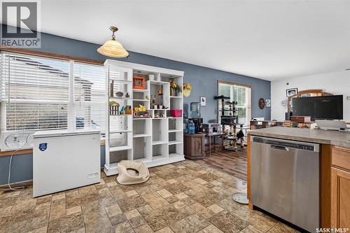J5 1295 9Th Avenue Ne, Moose Jaw, SK 