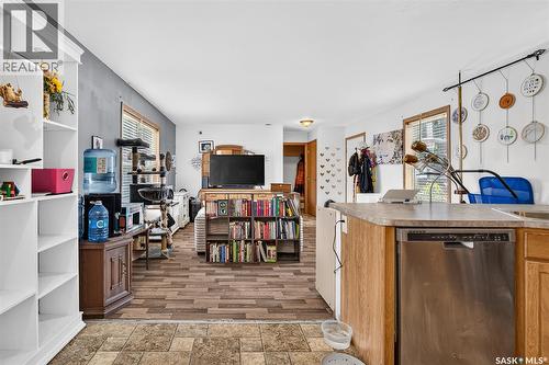 J5 1295 9Th Avenue Ne, Moose Jaw, SK 