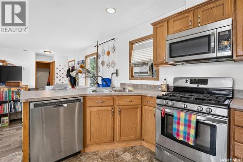 J5 1295 9Th Avenue Ne, Moose Jaw, SK 