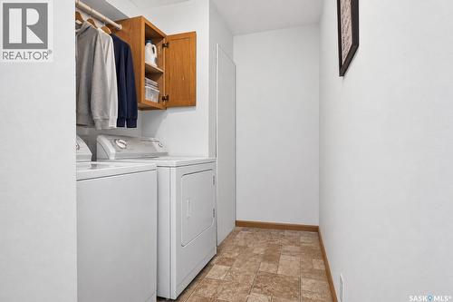 J5 1295 9Th Avenue Ne, Moose Jaw, SK 