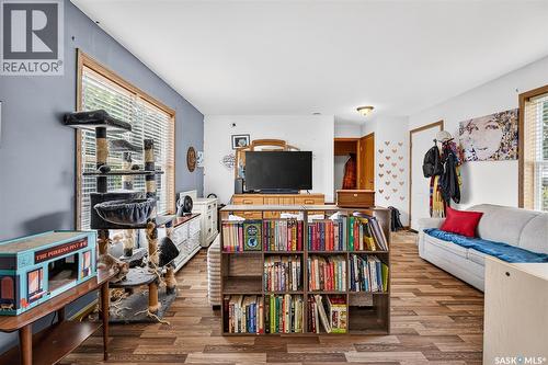 J5 1295 9Th Avenue Ne, Moose Jaw, SK 