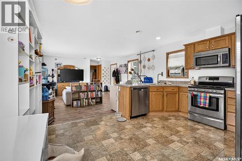 J5 1295 9Th Avenue Ne, Moose Jaw, SK 
