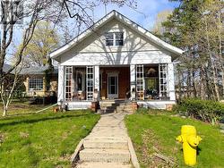 15 HUMBERSTONE AVENUE Brantford, ON N3S 7A4