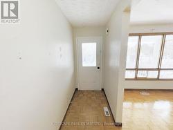Foyer - 