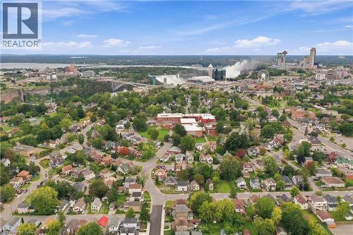 5098 St Lawrence Avenue, Niagara Falls, ON 