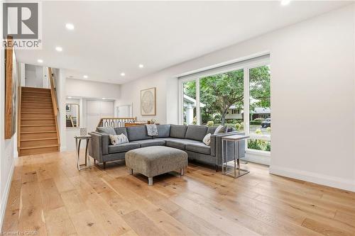 3368 Guildwood Drive, Burlington, ON 