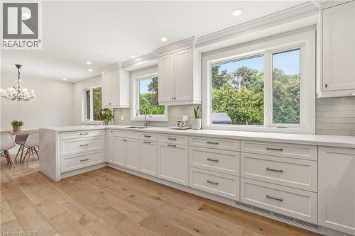 3368 Guildwood Drive, Burlington, ON 