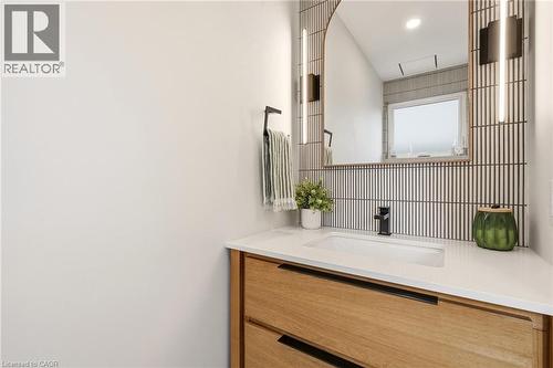 3368 Guildwood Drive, Burlington, ON 