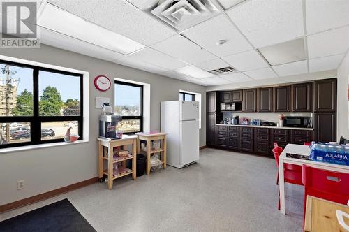 258 Queen St E, Sault Ste. Marie, ON 