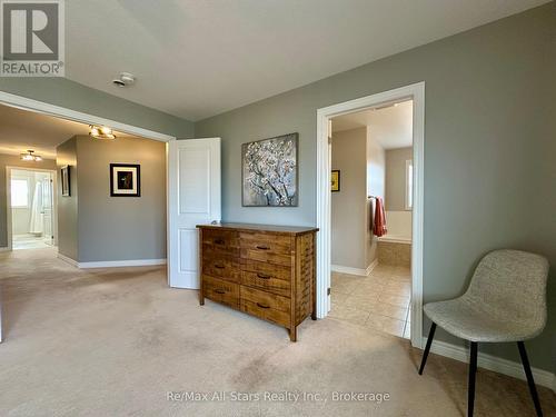 9 Briarwood Avenue, Kawartha Lakes (Lindsay), ON 