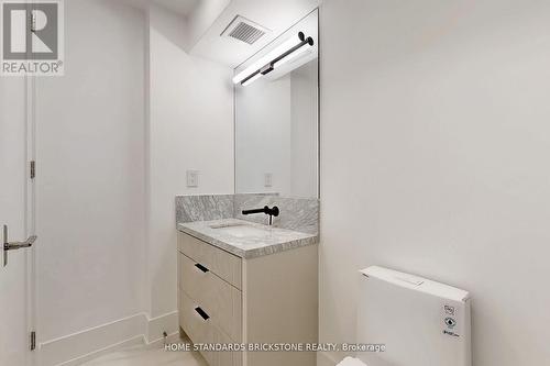 1009 - 110 Bloor Street W, Toronto, ON 