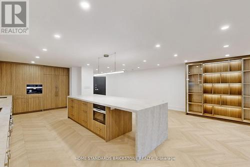 1009 - 110 Bloor Street W, Toronto, ON 
