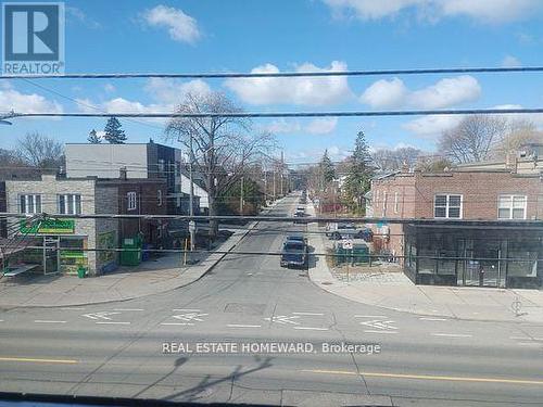 1191 Woodbine Avenue, Toronto, ON 