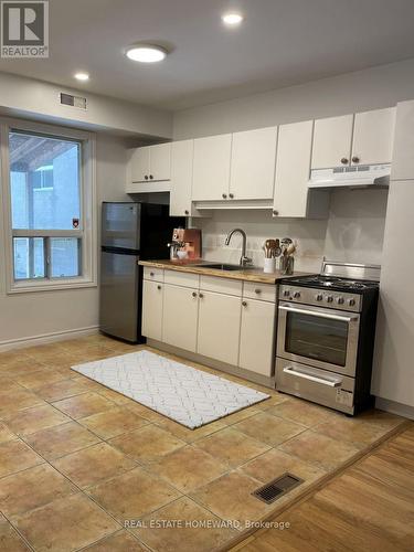 1191 Woodbine Avenue, Toronto, ON 