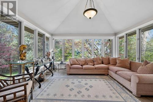 18 Brian Cliff Drive, Toronto, ON 