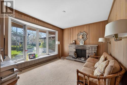 18 Brian Cliff Drive, Toronto, ON 
