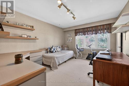 18 Brian Cliff Drive, Toronto, ON 