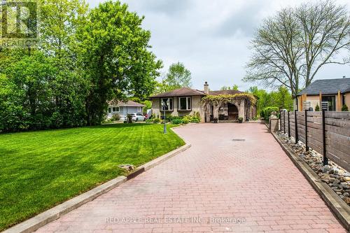 233 Sand Road, East Gwillimbury, ON 