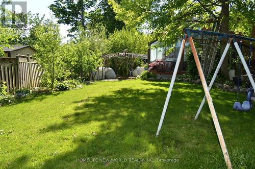 15 Brantley Crescent, Toronto, ON 