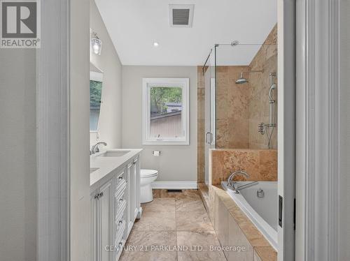 1302 Hillview Crescent, Oakville, ON 