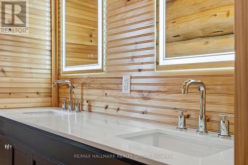 Double sink - 11709 County  38 Road, North Dundas, ON 