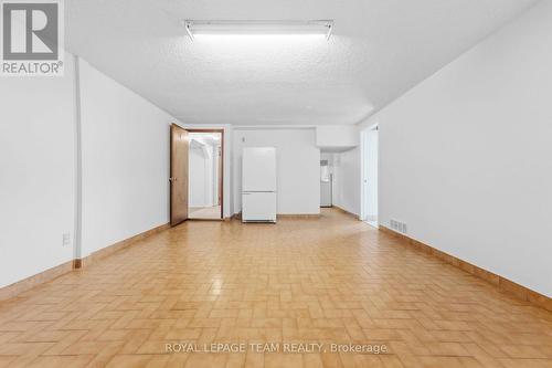 1515 Valmarie Avenue, Ottawa, ON 