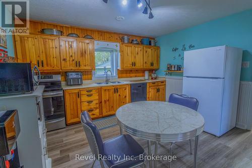 2 Lincoln Avenue, South River, ON 