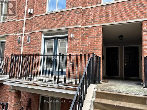 211 - 415 JARVIS STREET , Toronto (Cabbagetown-South St. James Town), Ontario M4Y 3C1 2