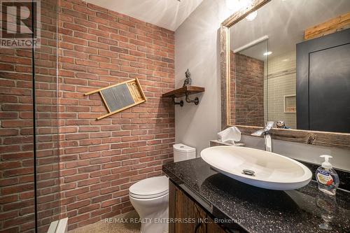515 - 700 KING STREET W , Toronto, Ontario M5V 2Y6 5