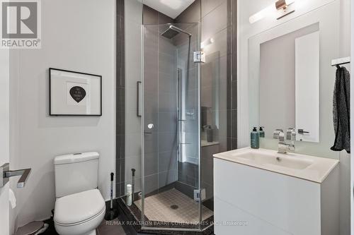 1018 - 111 St Clair Avenue W, Toronto, ON 