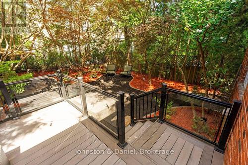 4 Lyndhurst Court, Toronto, ON 