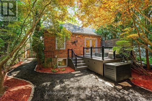 4 Lyndhurst Court, Toronto, ON 