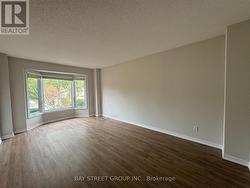 2034 OXFORD AVENUE Oakville, ON L6H 4K7