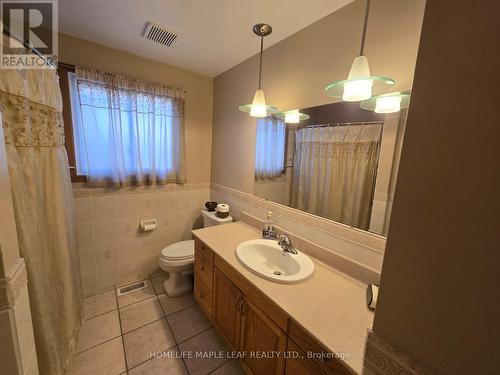 Bath 1 - 410 Lakeview Drive, Waterloo, ON 