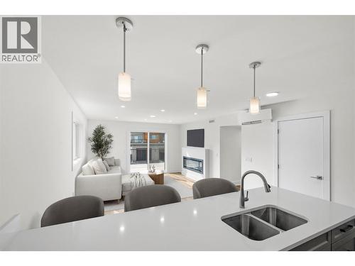 Virtually staged - 578 Lakeshore Drive Unit# 203, Penticton, BC 