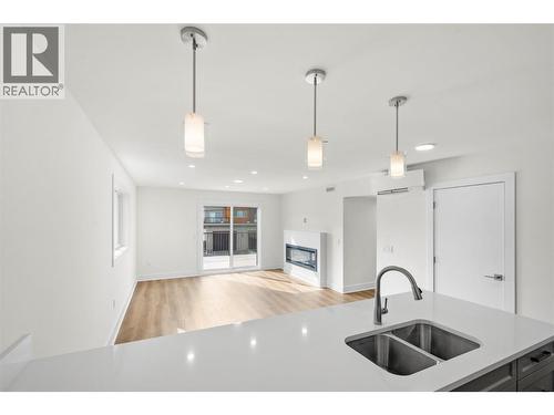 578 Lakeshore Drive Unit# 203, Penticton, BC 