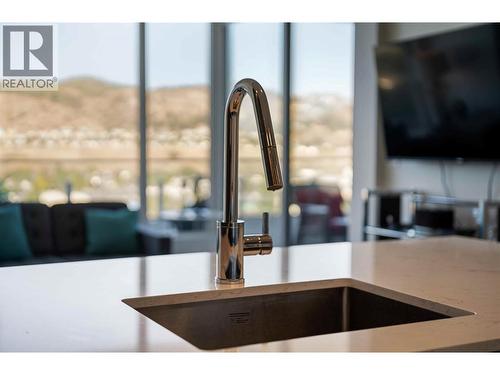 1181 Sunset Drive Unit# 1401, Kelowna, BC 