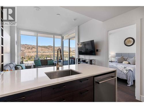 Modern open floor plan - 1181 Sunset Drive Unit# 1401, Kelowna, BC 