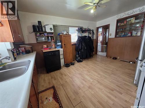 5460 Kings Avenue, Gull Lake, SK 