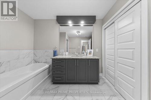 302 - 91 St Moritz Trail, Russell, ON 