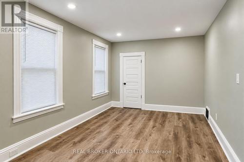 Upper - Living Room - 31 Myrtle Street, St. Thomas, ON 