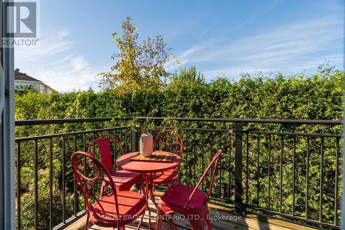 78 Songbird Private, Ottawa, ON 