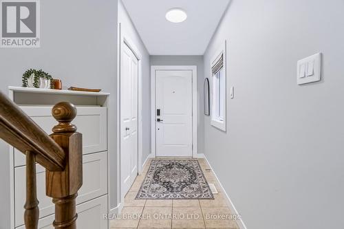 78 Songbird Private, Ottawa, ON 