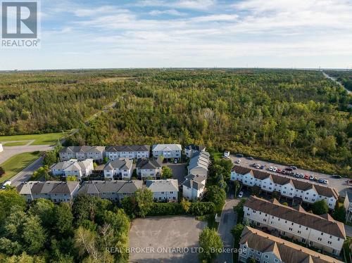 78 Songbird Private, Ottawa, ON 