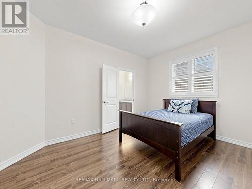 16 Mercury Avenue, Georgina, ON 