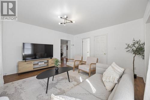 28 St James Street, Georgina, ON 