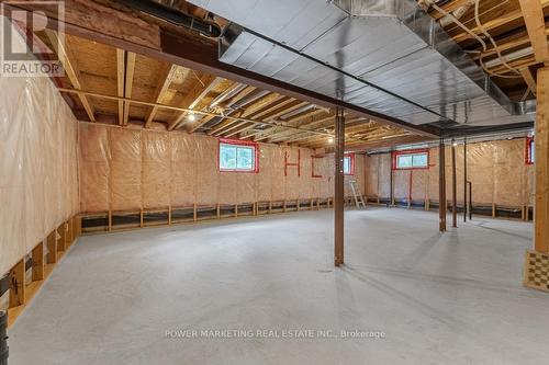 5 Tierney Drive, Ottawa, ON 
