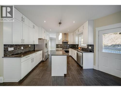 3732 5Th Avenue, Castlegar, BC 
